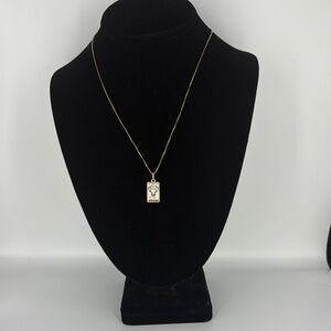 Gold Pendant Necklace with Anchor Design